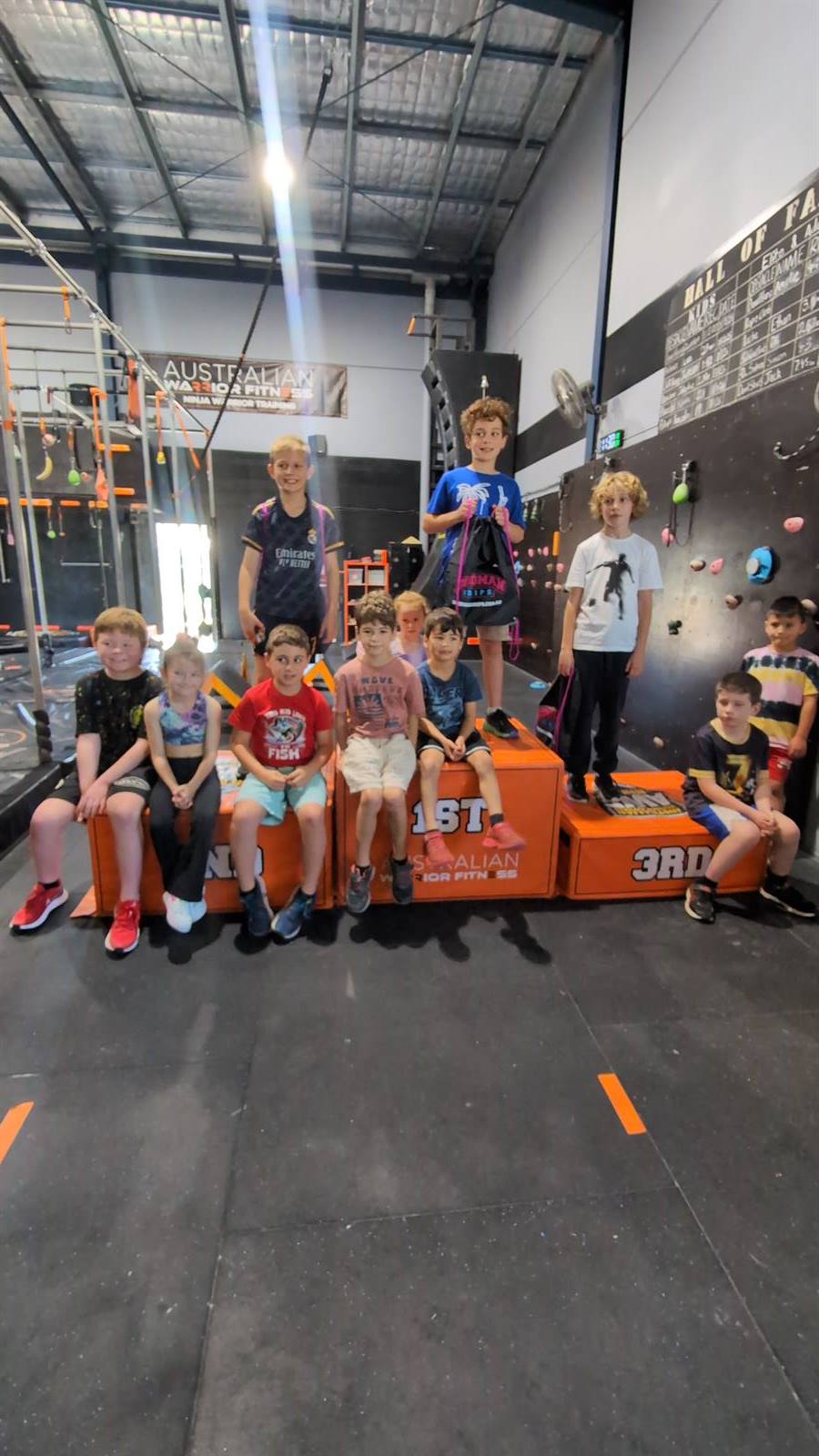 Party podium group